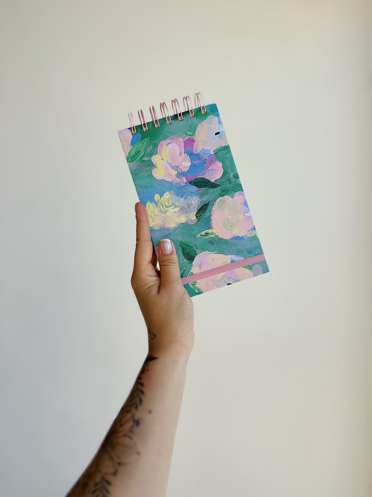 Caderneta Giverny / 100 fl papel pólen + Cartela de Adesivos - Imagem 2