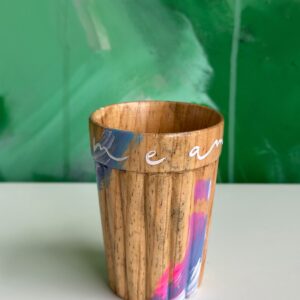Copo de madeira | Coragem e amor